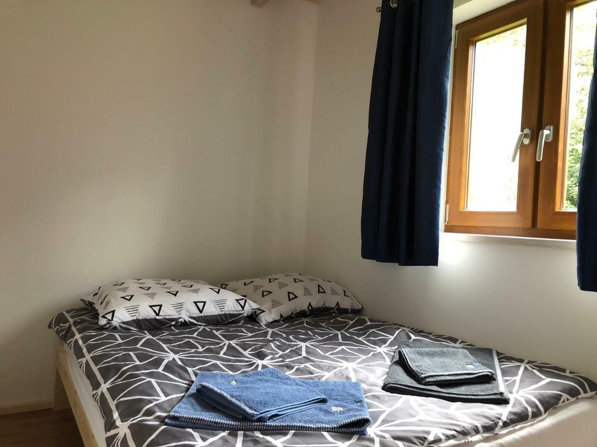 Na Skraju Lasu Guciow Exterior foto